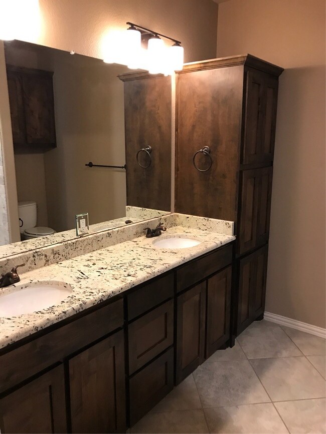 3009 Enchanted Rd unit 3011, Granbury, TX 76049 - photo 7