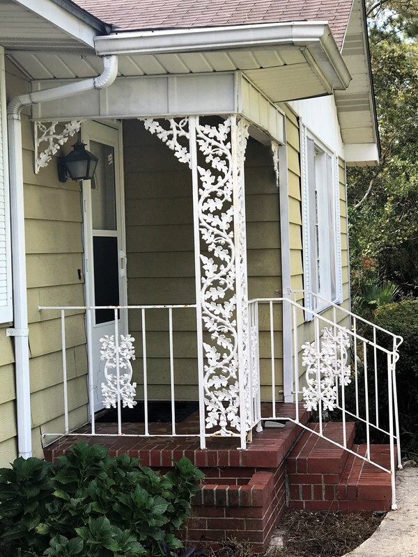 Front Entrance with Cottage Accents