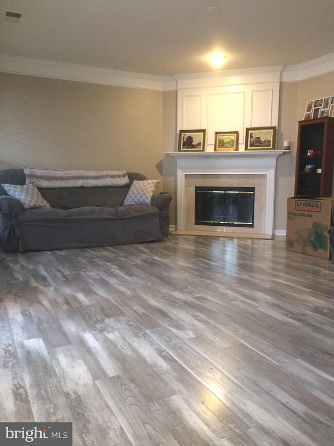 8194 Winstead Place unit 203, Manassas, VA 20109 - photo 2