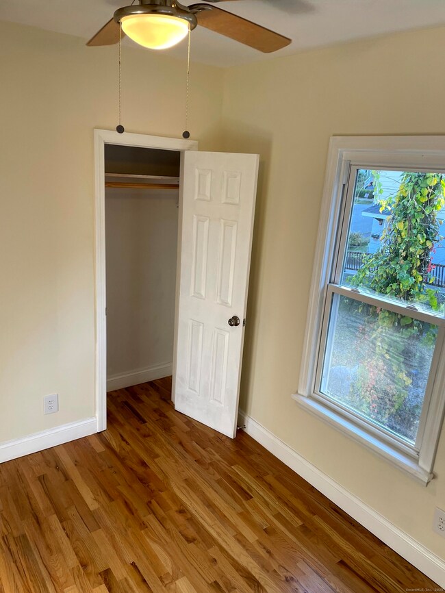 39 Elm St unit 41, Shelton, CT 06484 - photo 3