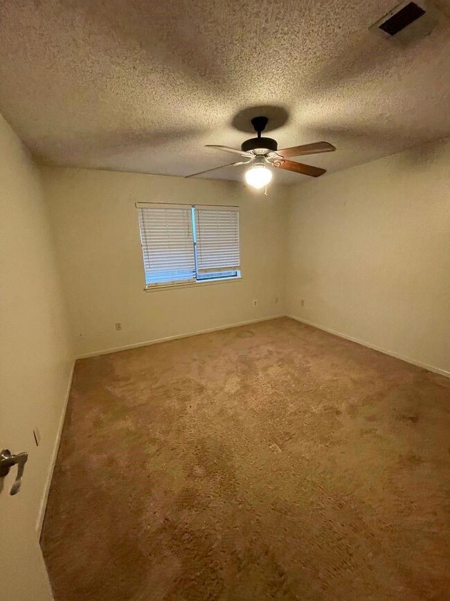 4634 Marlboro Dr, Abilene, TX 79606 - photo 3