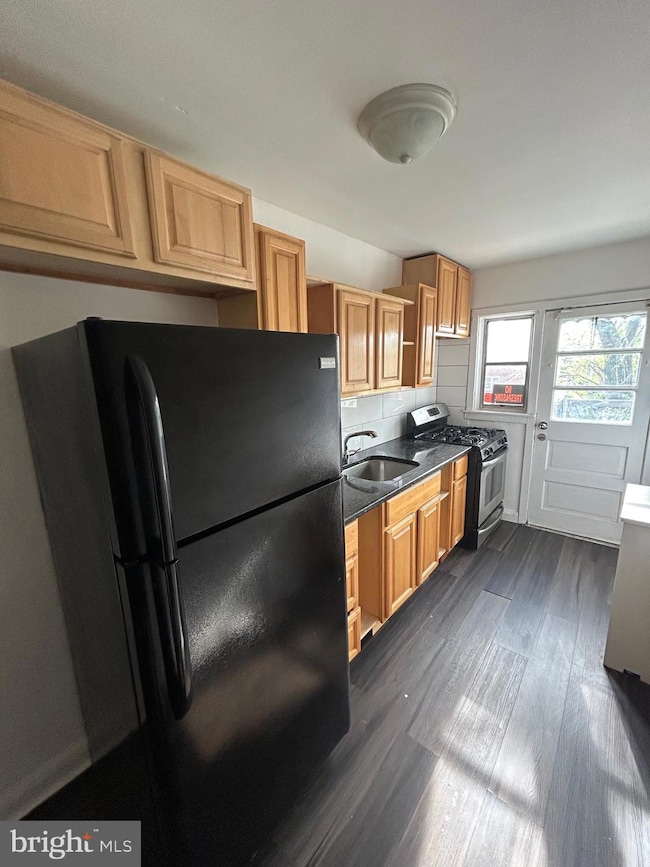 3902 8th St, Brooklyn, MD 21225 - photo 4