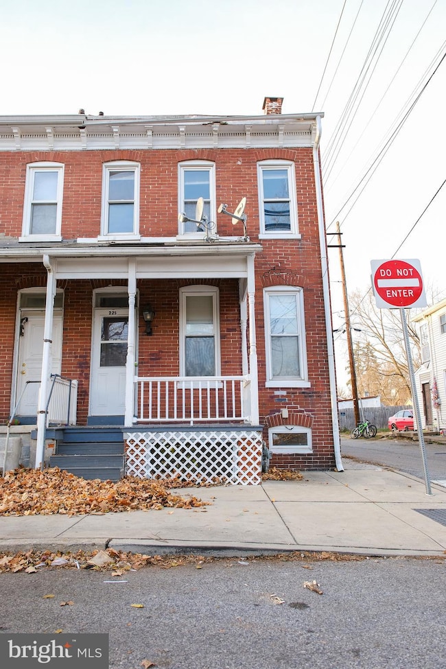 225 Front St, York, PA 17404 - photo 2