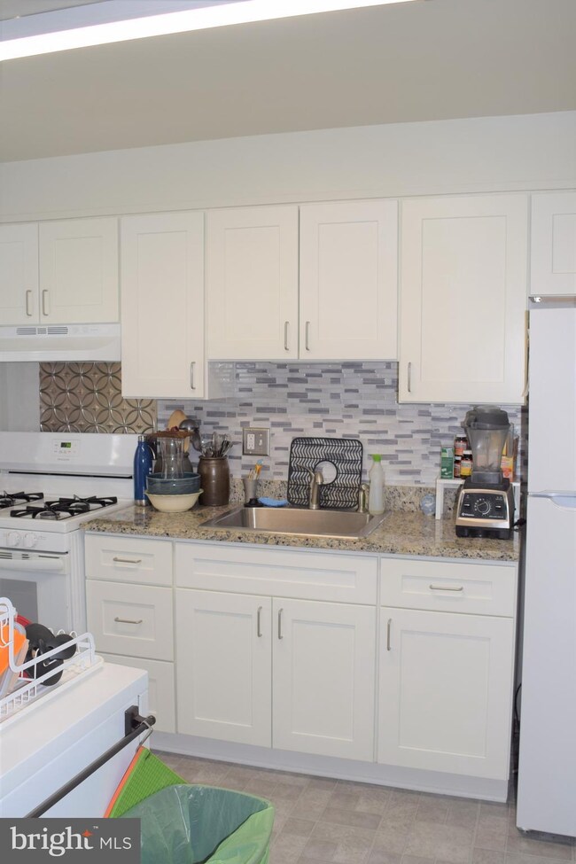 6620 Boulevard View unit A1, Alexandria, VA 22307 - photo 7