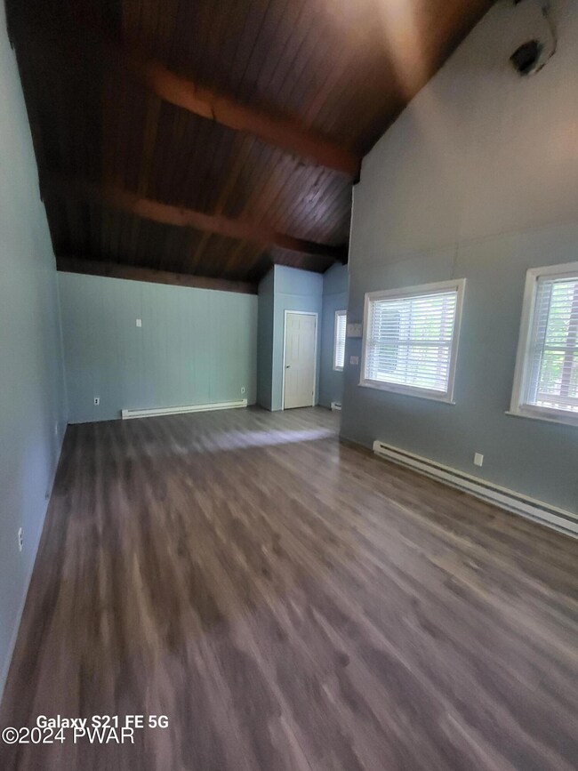 146 Kemadobi Cir E, Dingmans Ferry, PA 18328 - photo 5