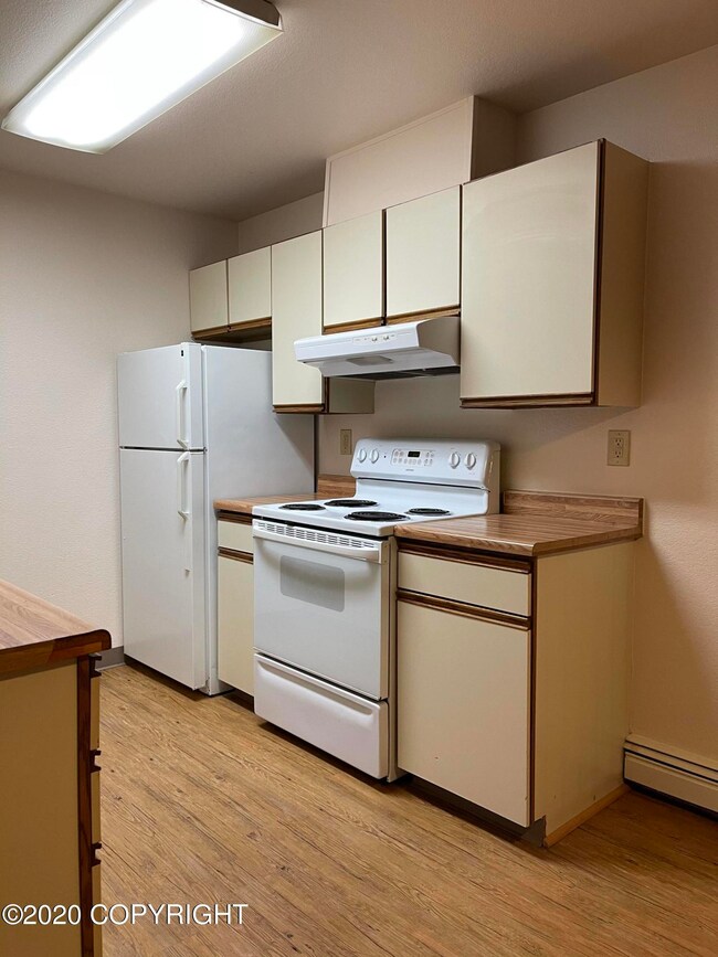 3570 W Dimond Blvd unit C2, Anchorage, AK 99502 - photo 7