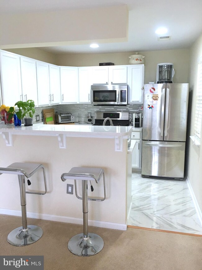 11812 Eton Manor Dr unit 104, Germantown, MD 20876 - photo 4