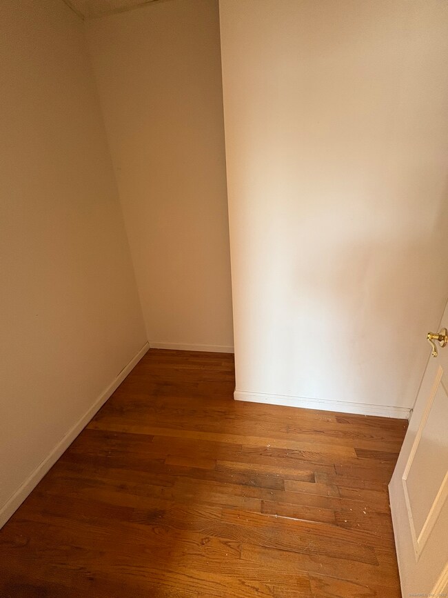 16 Franklin St unit 407, Norwich, CT 06360 - photo 5