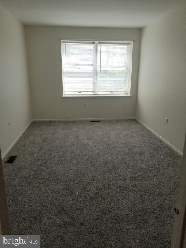 44 Winged Foot Ln unit 42, Little Egg Harbor Township, NJ 08087 - photo 4