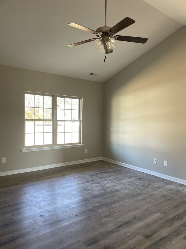 168 Grace Ct, Manchester, TN 37355 - photo 4