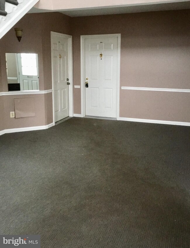 12939B Grays Pointe Rd unit B, Fairfax, VA 22033 - photo 4