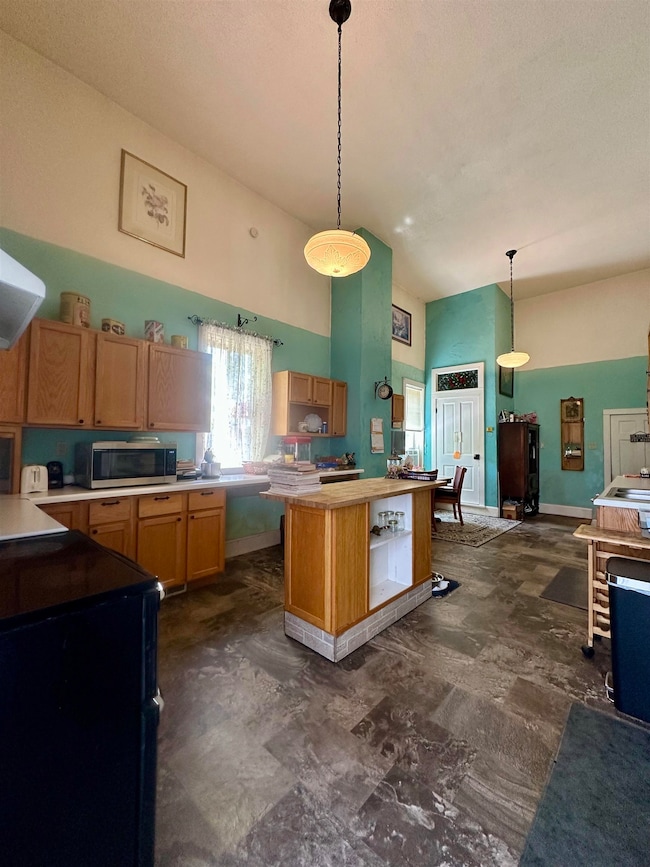 212 N 3rd Ave, Edgar, WI 54426 - photo 3