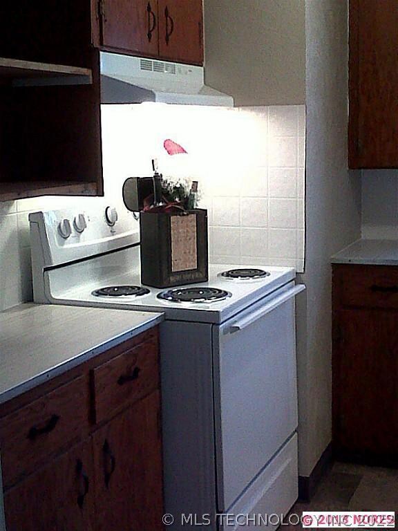 405.5 S Muskogee Ave, Tahlequah, OK 74464 - photo 4