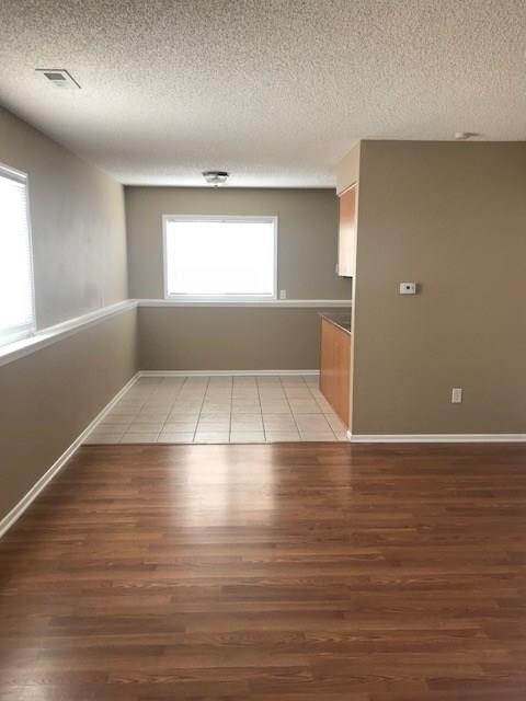 3600 E 41st Ct, Des Moines, IA 50317 - photo 4