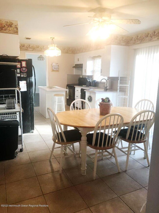 1 Kerry Ct, Old Bridge, NJ 08857 - photo 4