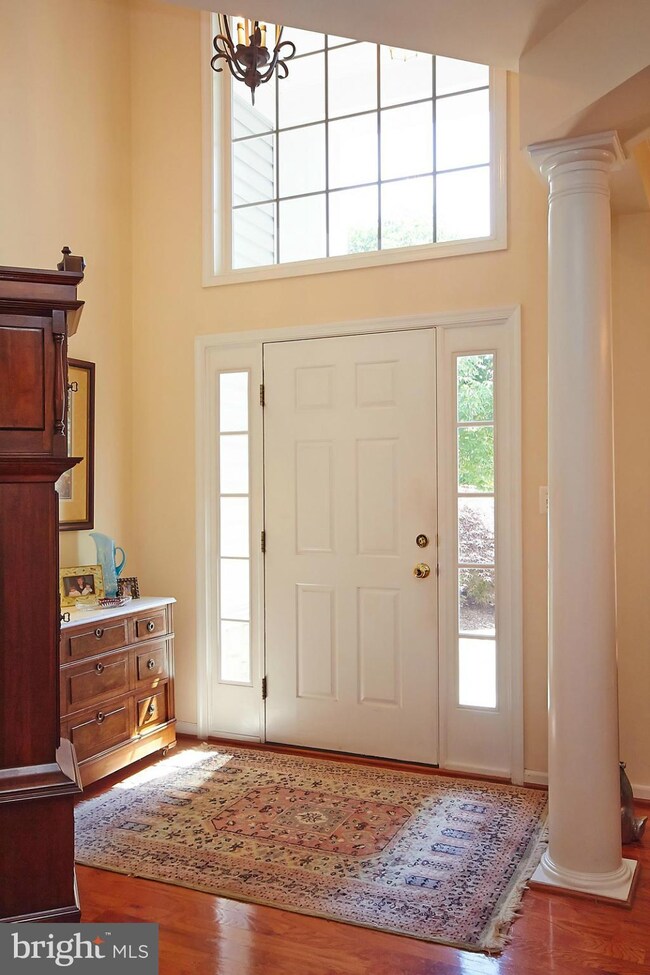 6226 Cobblers Green Ct, Gainesville, VA 20155 - photo 2