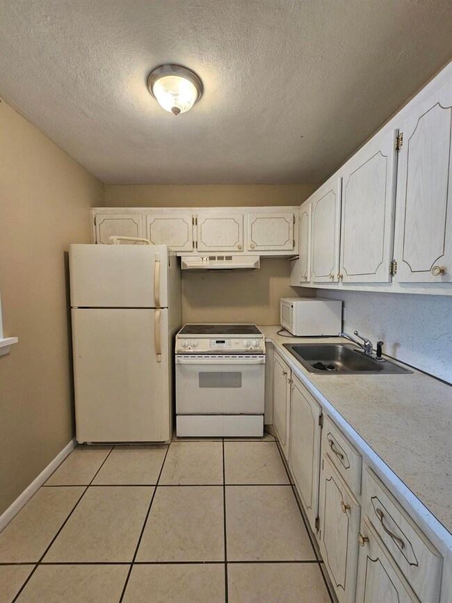 289 Camden L, West Palm Beach, FL 33417 - photo 5