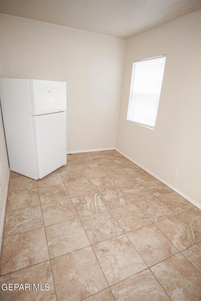 2866 Grant Ave unit 1, El Paso, TX 79930 - photo 5