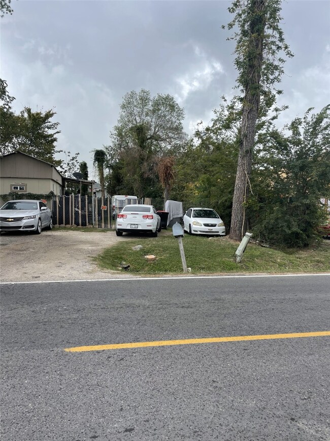 13920 Alderson St, Houston, TX 77015 - photo 4