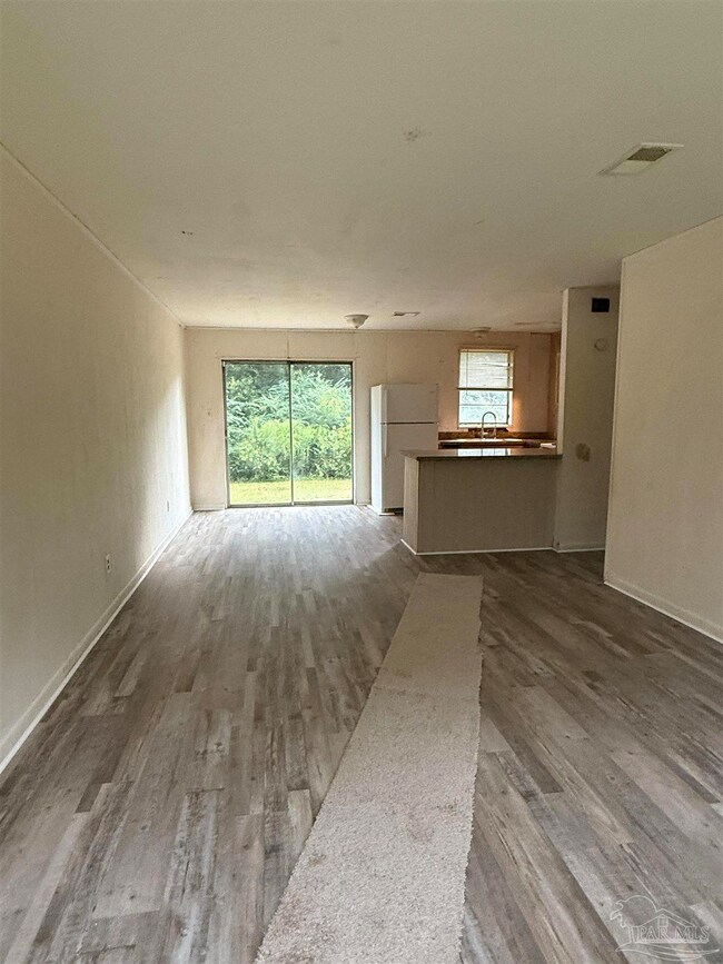 671 E Olive Rd unit 6, Pensacola, FL 32514 - photo 7