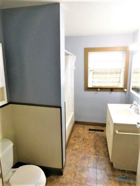 827 Bernard Ave, Findlay, OH 45840 - photo 6