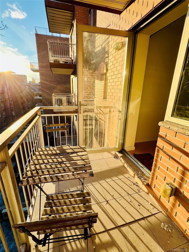 143-28 41st Ave unit 6, Flushing, NY 11355 - photo 7