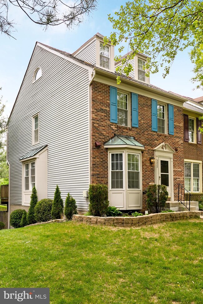 3833 Swan House Ct, Burtonsville, MD 20866 - photo 3