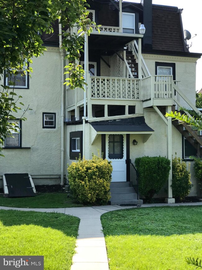 44 S Morton Ave, Morton, PA 19070 - photo 2