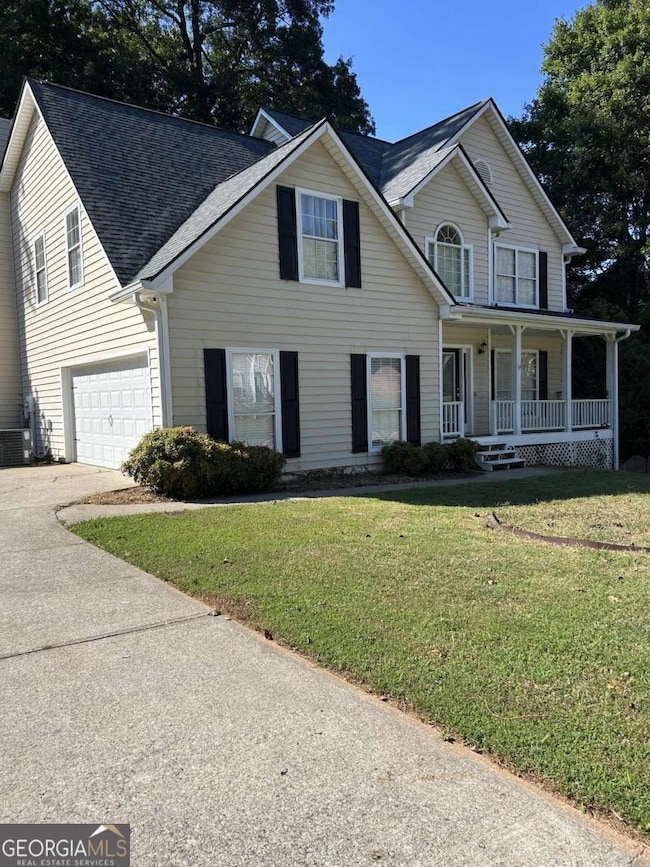 Side view of home | Large driveway