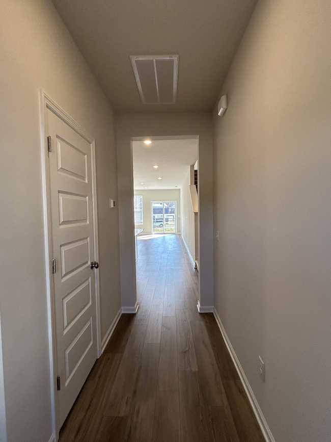 1647 Manuka Ln, Columbia, TN 38401 - photo 5