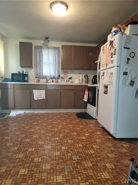 lower kitchen