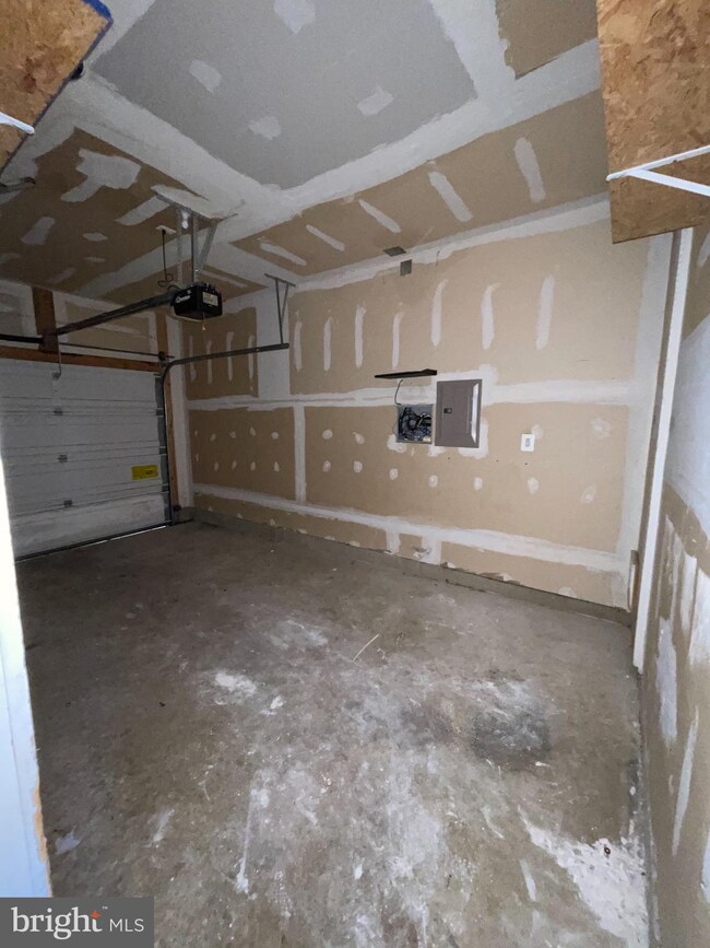 25383 Shipley Terrace, Chantilly, VA 20152 - photo 4