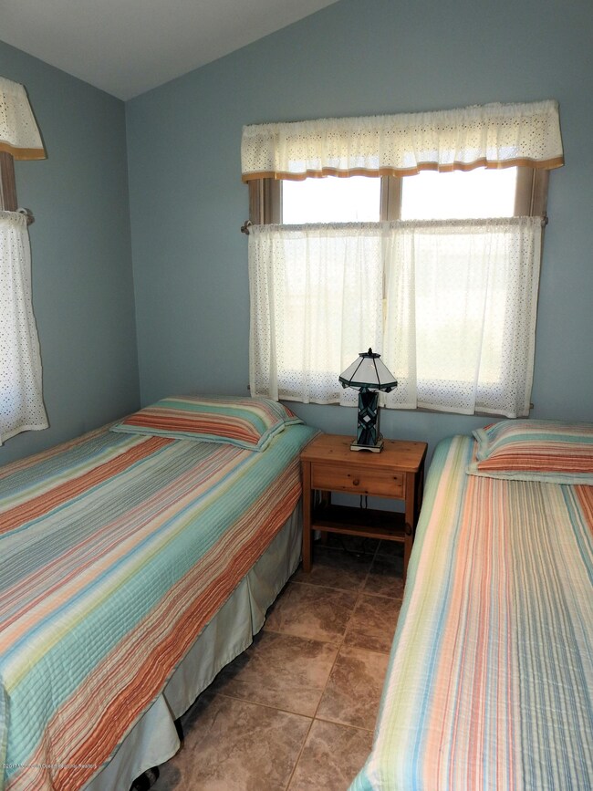 bed2