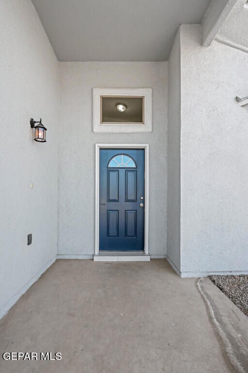 13641 Lago Vista Ave, Horizon City, TX 79928 - photo 2