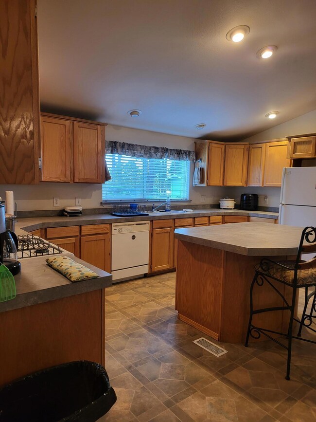 31 Juniper Way, Lookout, CA 96054 - photo 5