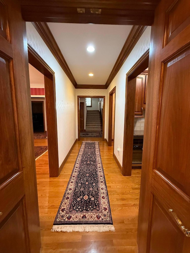 3414 Loire Ln, Columbus, OH 43221 - photo 5