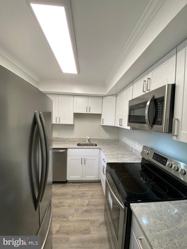 4504 36th St S unit A1, Arlington, VA 22206 - photo 7