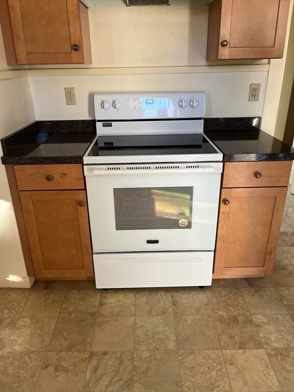 54 Ash St unit 1F, Spencer, MA 01562 - photo 4