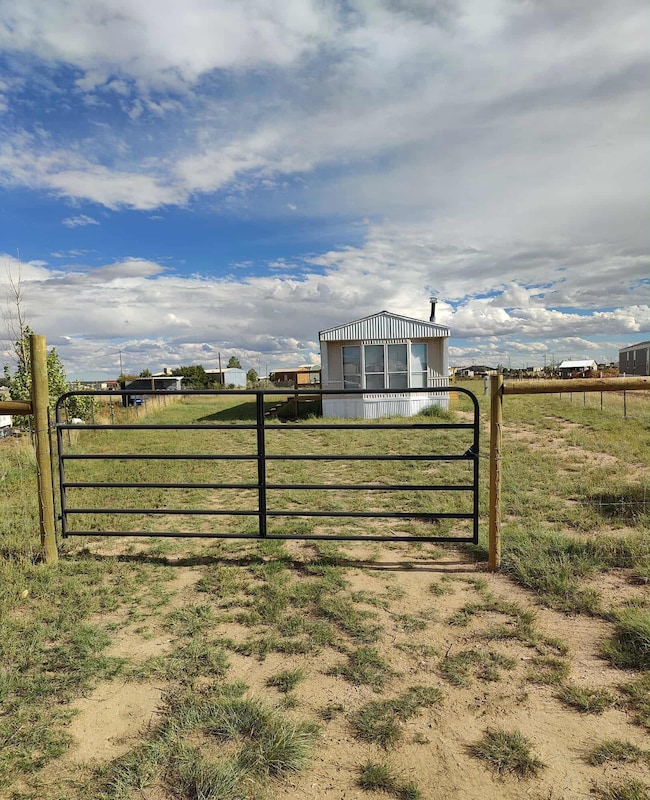 8 Delaware Ct, Moriarty, NM 87035 - photo 2