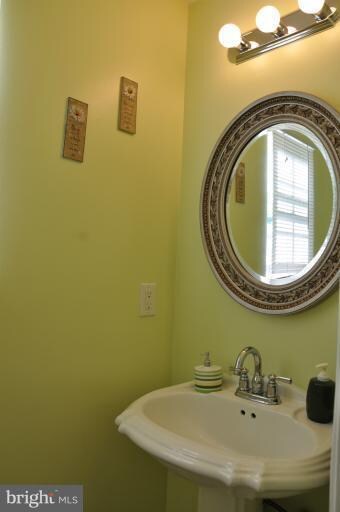 13980 Big Yankee Ln, Centreville, VA 20121 - photo 7