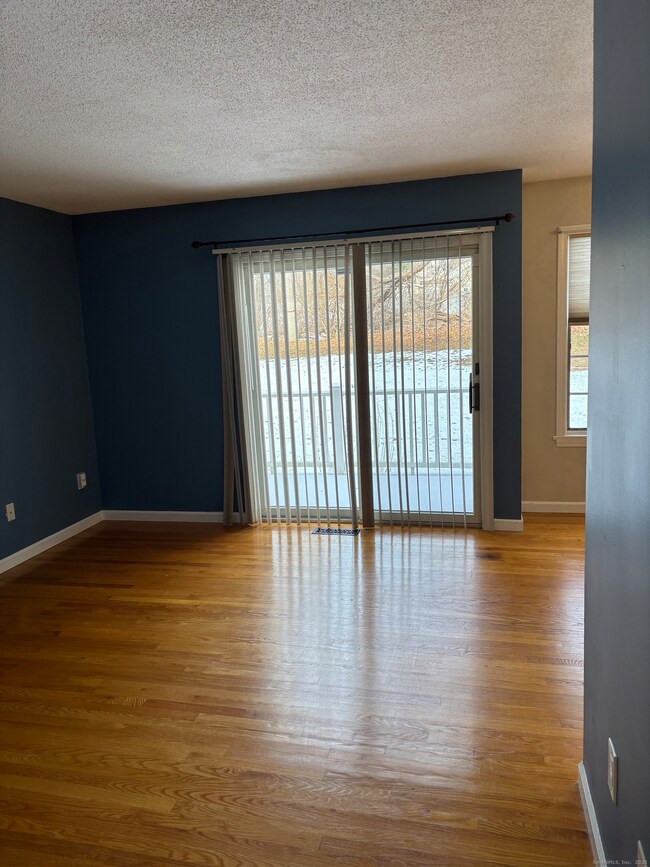 16 Joseph Ct unit 16, Broad Brook, CT 06016 - photo 5