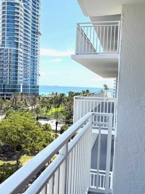 Winston Towers 600 unit 818, Sunny Isles Beach, FL 33160 - photo 5