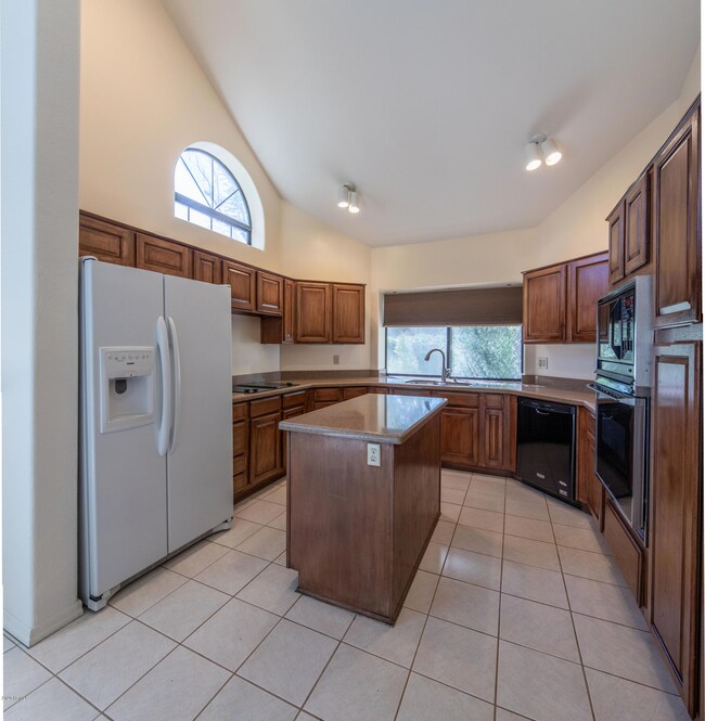 5M1A7552 Ray Fisher Kitchen Panorama 2