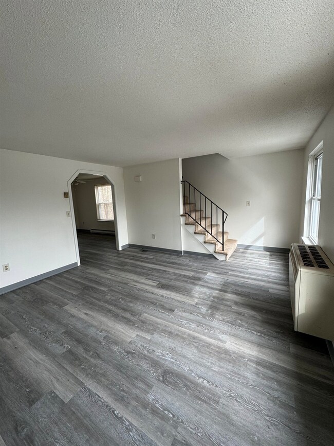 18 Juniper Rd unit R, Derry, NH 03038 - photo 5