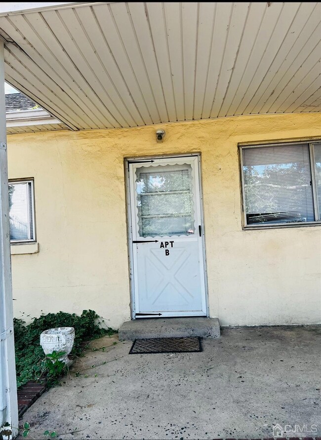 124 William St unit B, South River, NJ 08882 - photo 2