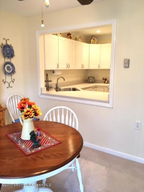 DINING RM & KITCHEN