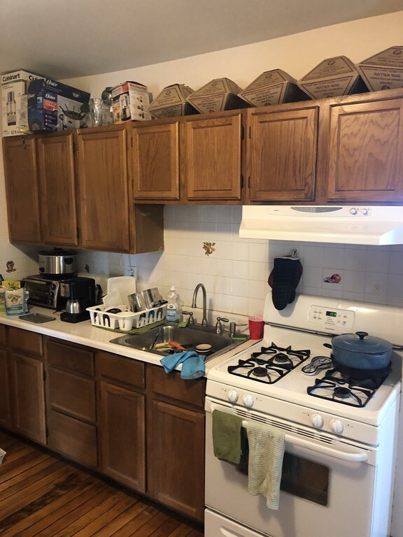 248 River St unit 1, Waltham, MA 02453 - photo 6