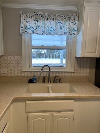 39 Elmfield Rd, Framingham, MA 01701 - photo 7