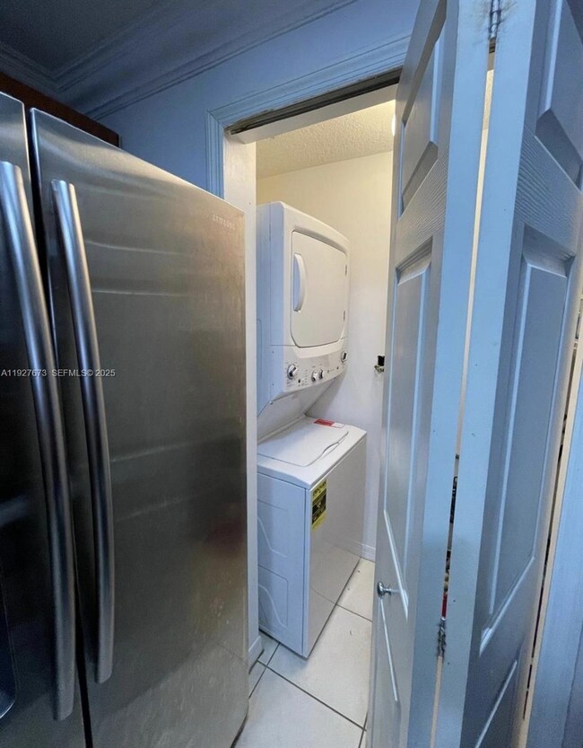 6440 NW 114th Ave unit 404, Doral, FL 33178 - photo 5