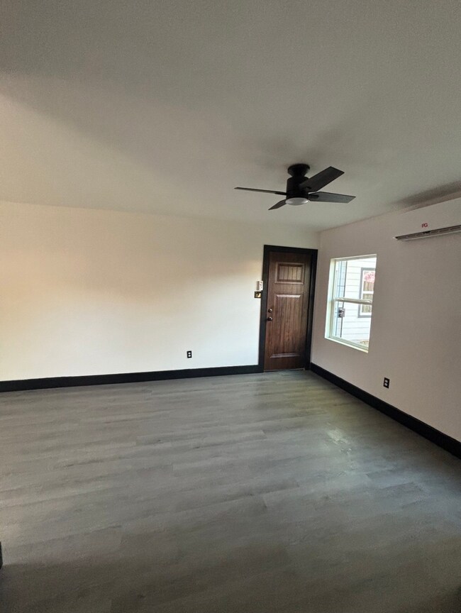 7213 Moline St unit 1, Houston, TX 77087 - photo 7